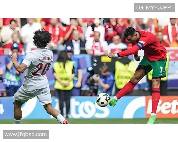 足球明星风采与成就的简要介绍与回顾